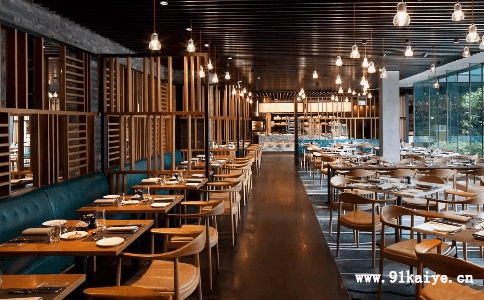 上海注冊(cè)酒店管理公司時(shí)如何撰寫包含工藝美術(shù)品及禮儀用品制造的經(jīng)營(yíng)范圍